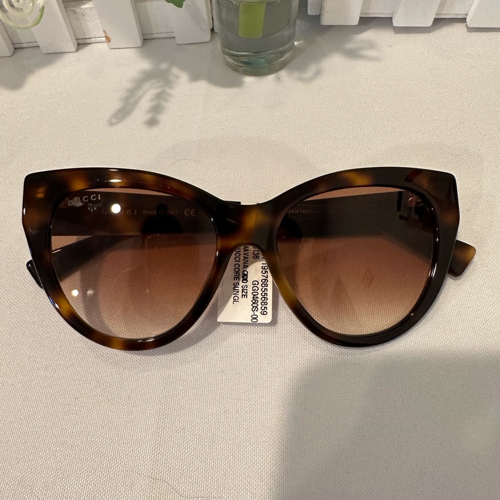 🌹*** NWT authentic GUCCI*** 🌹Sunglasses